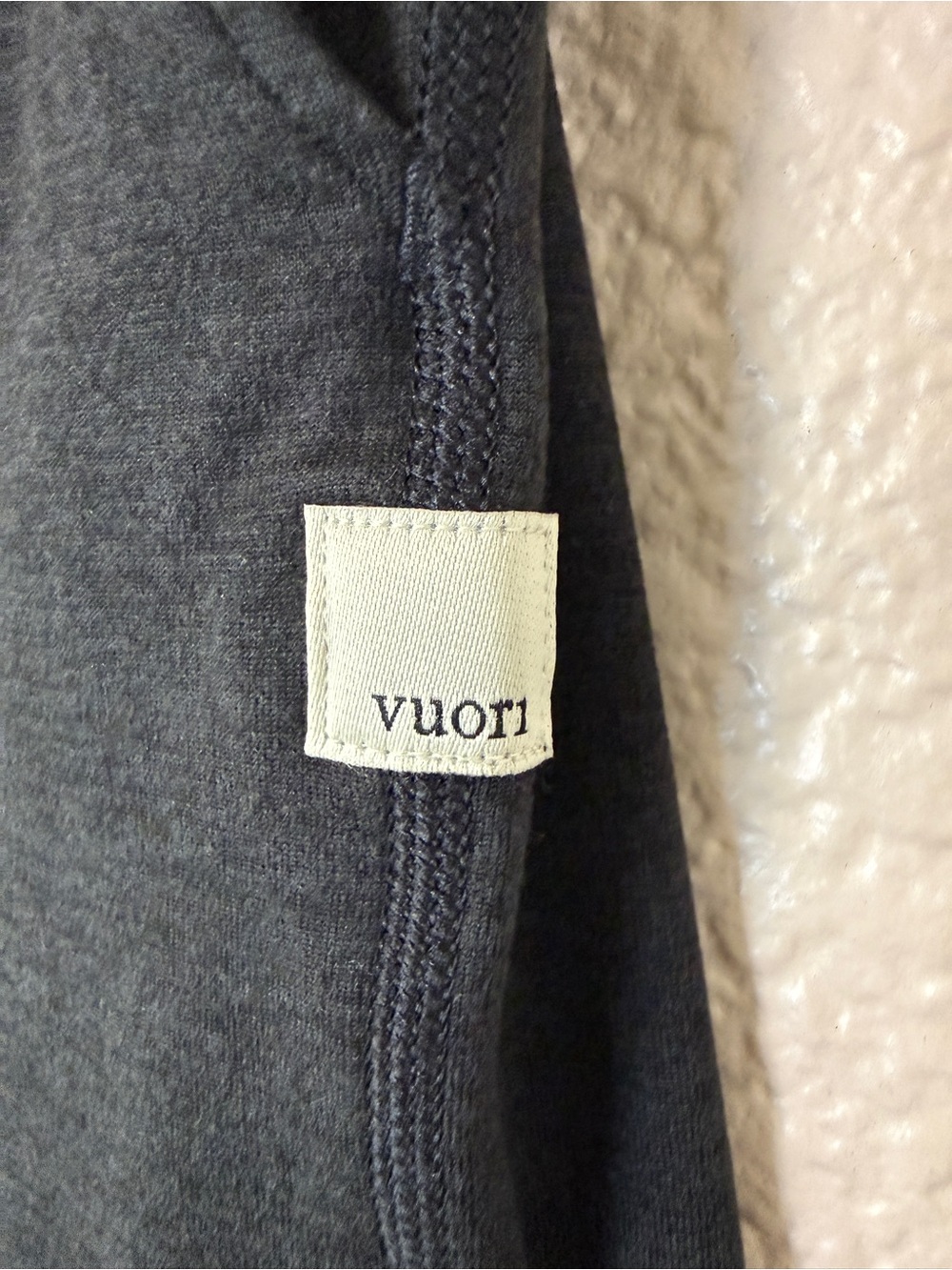 NWOT Vuori Performance Jogger Black Athleisure Casual Everyday DreamKnit M - Picture 4 of 6